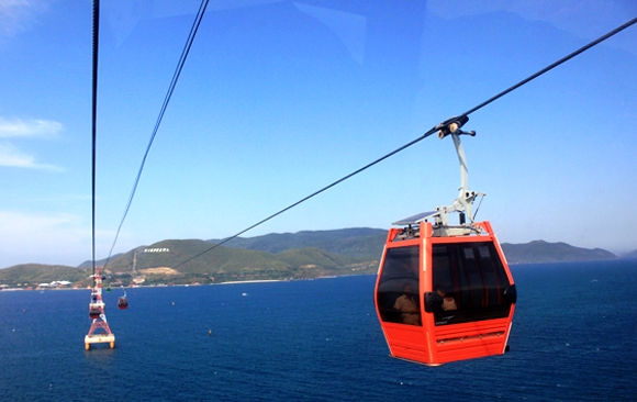 Đến Vinpearl Nha Trang, đừng quên trải nghiệm cảm giác tuyệt vời trên cáp treo