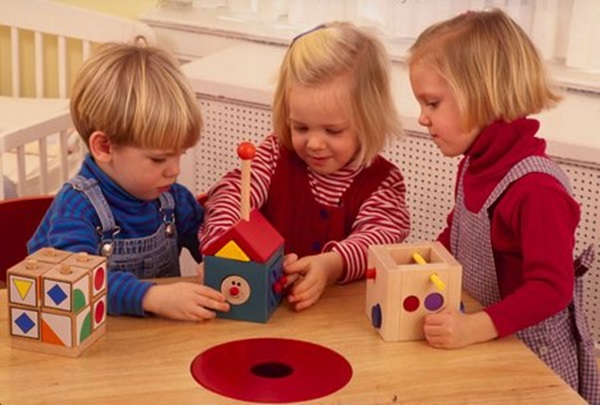 tac dung cua do choi doi voi su phat trien cua tre 1 - Những tác dụng của đồ chơi đối với sự phát triển của trẻ