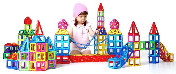 Tổng hợp 5 món đồ chơi xếp hình cho bé phát triển tư duy