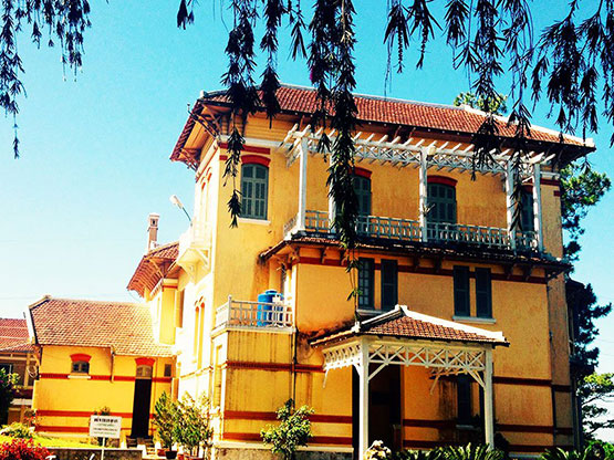 Cung Nam Phương Hoàng Hậu - một thời vàng son cung nam phuong hoang hau mot thoi vang son - Cung Nam Phương Hoàng Hậu - một thời vàng son