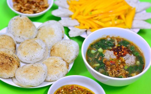 recipe cover r24385 600x374 - Bạn có biết các khu ẩm thực nổi tiếng ở Nha Trang?
