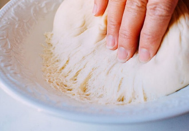 nhao bot - Bột làm bánh Trung thu phổ biến cần thiết cho người nội trợ