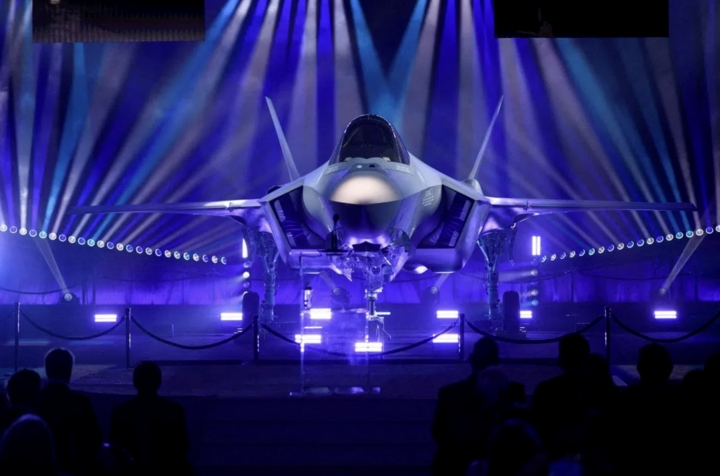 Phần Lan mua bom lượn Mỹ để trang bị cho tiêm kích F-35