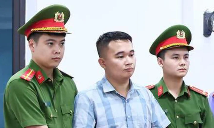 Vụ 147 điểm 10 môn Toán: Khởi tố thêm Hiệu trưởng THPT Chuyên Tuyên Quang và 6 bị can